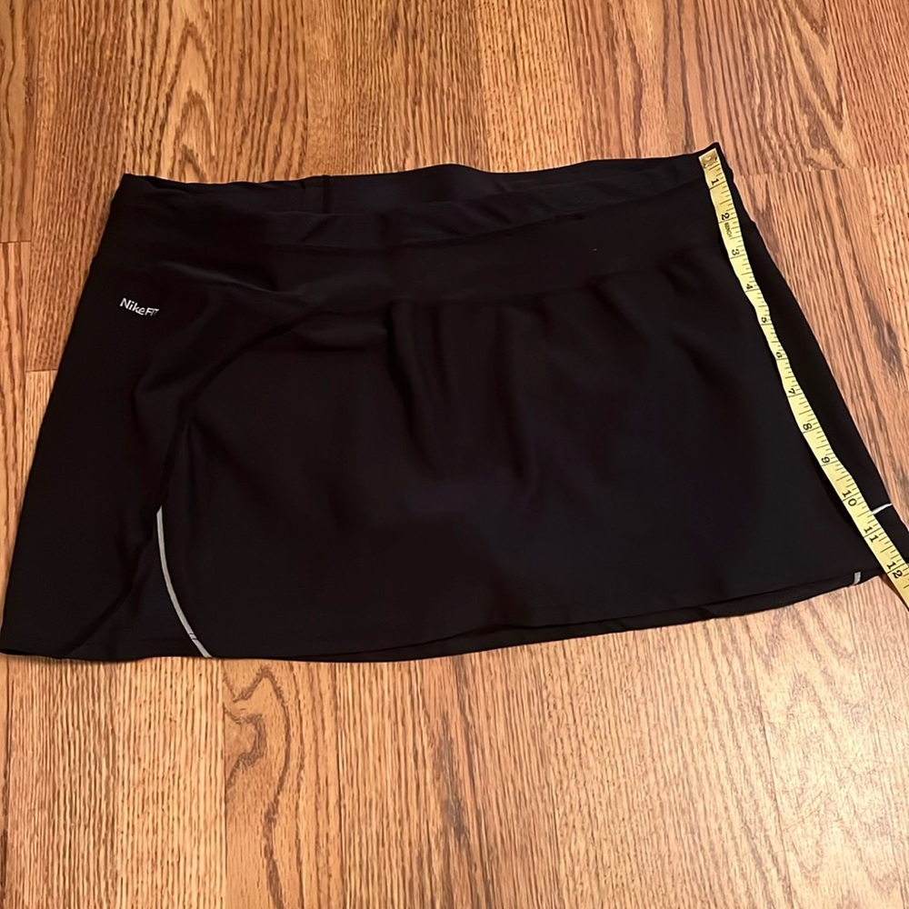 Nike pickleball / tennis skort